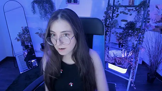 VirtuallVoyant Adlı Modelin Canlı XXX Sohbeti