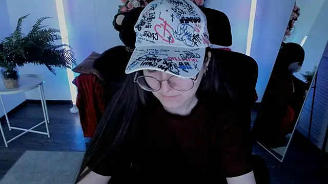 Chat +18 de VirtuallVoyant ao vivo