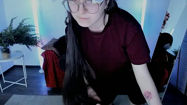 VirtuallVoyant's Live XXX Chat