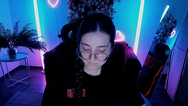 VirtuallVoyantn Live XXX chat