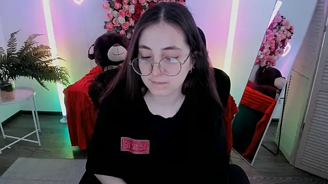 VirtuallVoyant Live XXX Chat