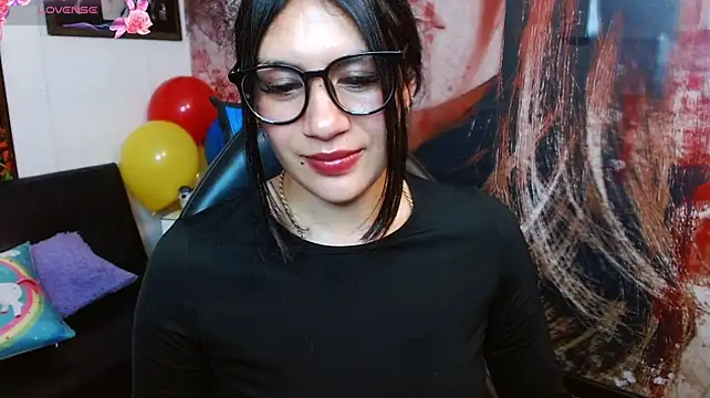 gigi_gilt_ élő XXX-chatje