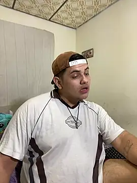 boy_jasson 在線直播表演