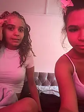Show modela Kayla19XX na web-kameri