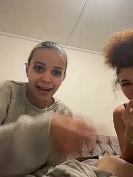 Kayla19XX Show Webcam