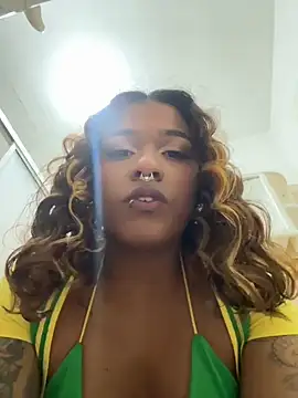 Show modela cam11_07 na web-kameri