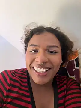 Show modela cam11_07 na web-kameri