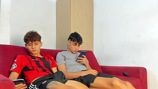 willy_sexxx18のウェブカメラショー