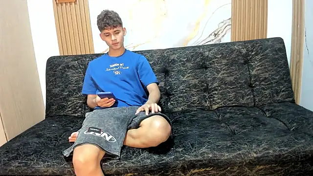 Вебкам-шоу willy_sexxx18