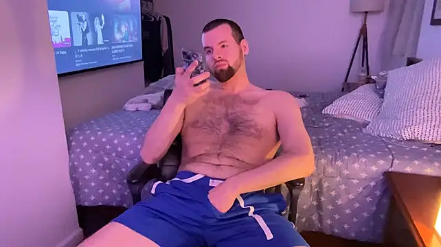 Pokazy przed kamerką – hairyavg