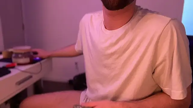 הופעת וובקאם של hairyavg