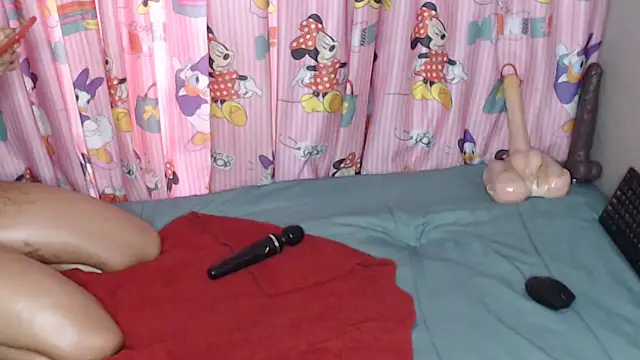 Czat XXX na żywo – TrishahXo
