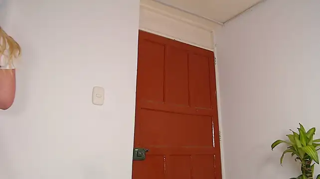 _Tiffany1's Live XXX Chat