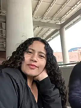 Yaya_watson's Webcam Show