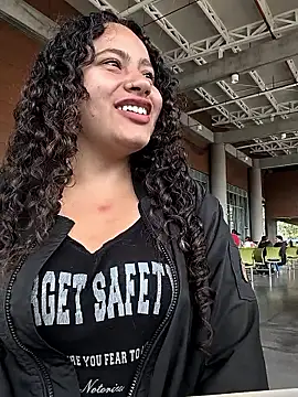 Yaya_watson's Webcam Show