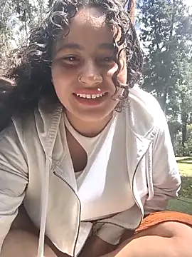 Yaya_watson's Webcam Show