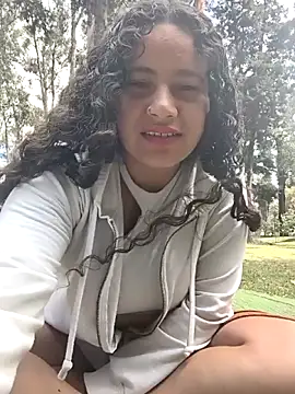 Yaya_watson's Webcam Show