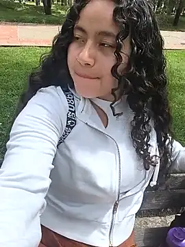 Yaya_watson's Webcam Show