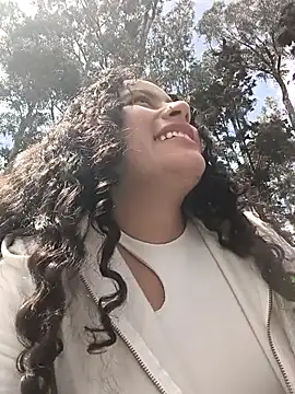 Yaya_watson's Webcam Show