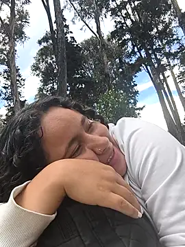 Yaya_watson webkamerás műsora