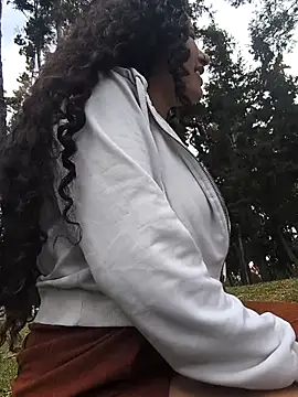 Yaya_watson's Webcam Show