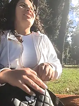 Yaya_watson's Webcam Show