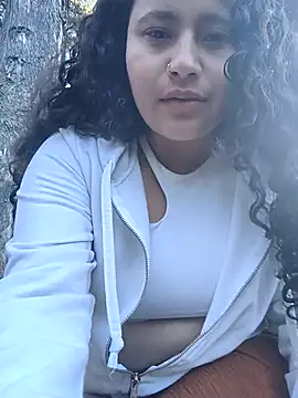 Yaya_watson's Webcam Show