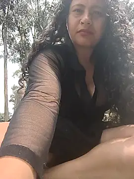 Yaya_watson's Webcam Show