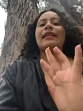 Yaya_watson webcam show