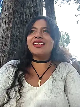 Yaya_watson 在線直播表演