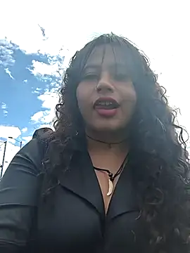 Yaya_watson Webcam show