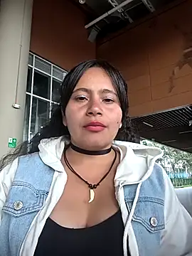 Yaya_watson's Webcam Show