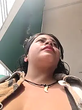 Yaya_watson ওয়েবক্যাম শো