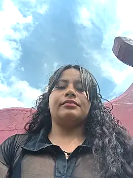 Show de Yaya_watson na webcam