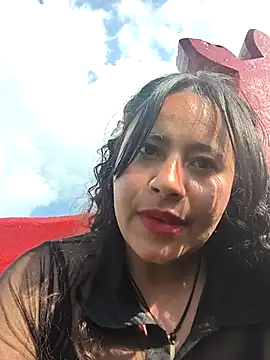 Show modela Yaya_watson na web-kameri