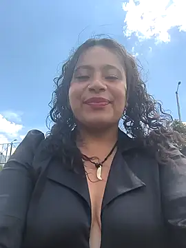 Show de Yaya_watson na webcam