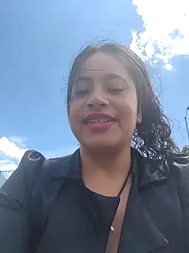 Yaya_watson Pertunjukan Webcam