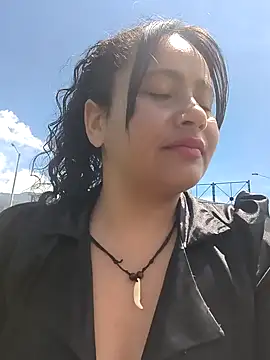 Yaya_watsonのウェブカメラショー