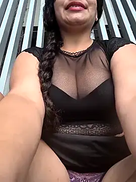 Show de Yaya_watson na webcam