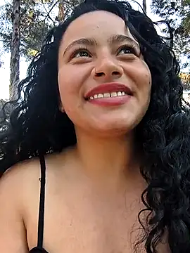 Yaya_watson's Webcam Show