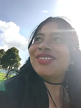 Yaya_watson's Webcam Show