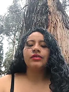 Yaya_watson webcam show