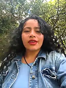 Yaya_watson webcam show