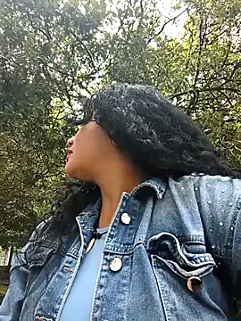 Yaya_watsonn Webbikameraesitys