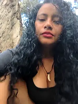 Show de Yaya_watson na webcam