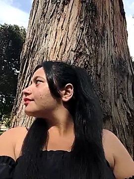 Show modela Yaya_watson na web-kameri