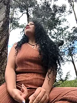 Yaya_watson's Webcam Show