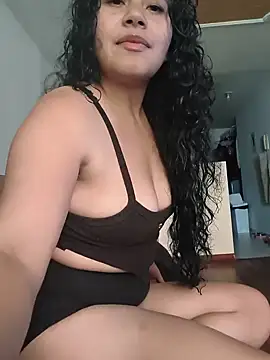 Yaya_watson Chat XXX in diretta
