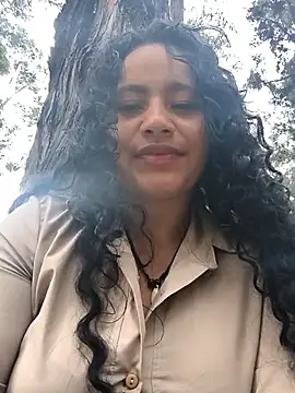 Yaya_watson 在 線直播表演