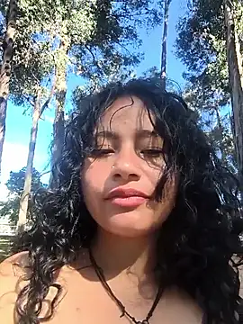 Chatroom XXX en direct de Yaya_watson